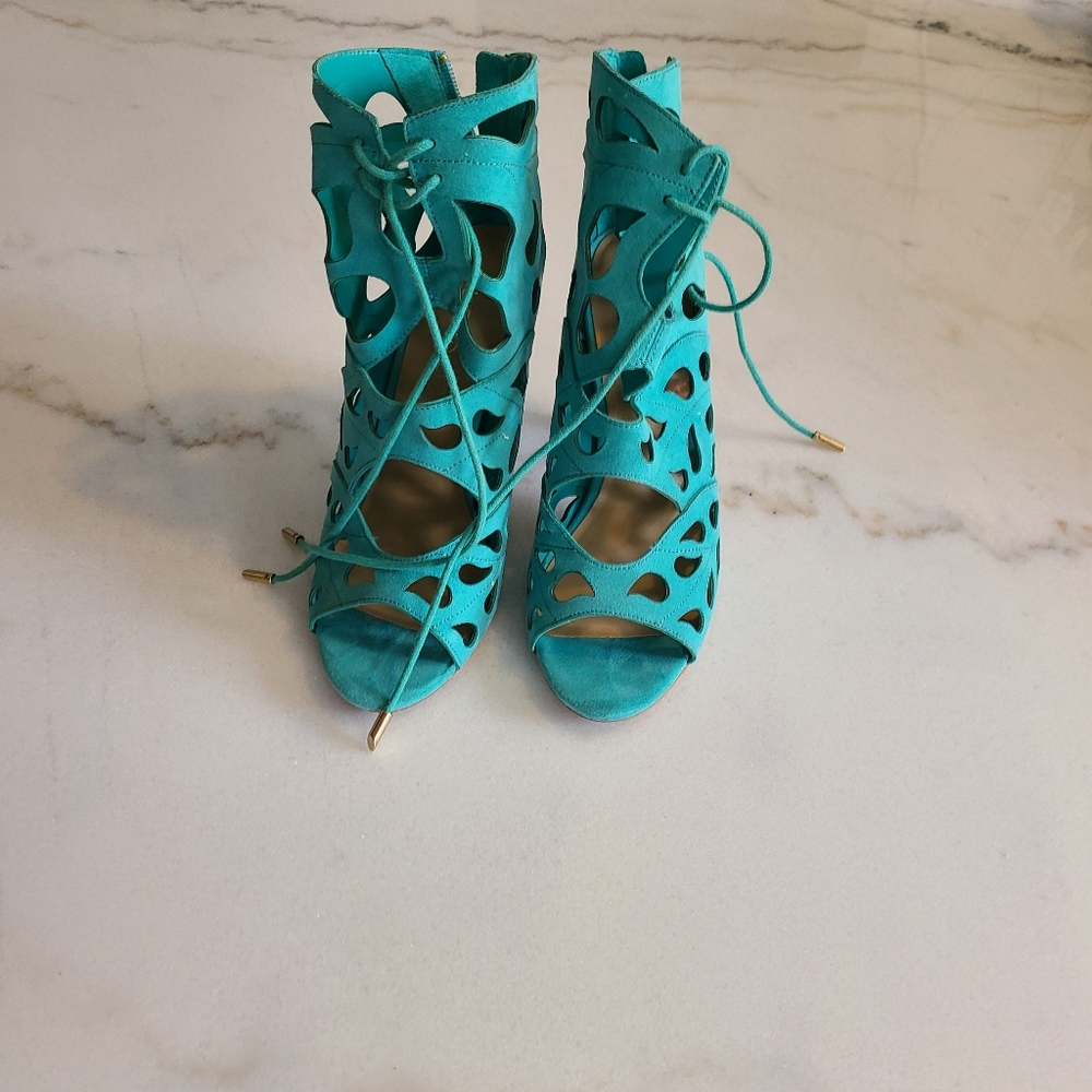 Shoes - Picture 3 of 3